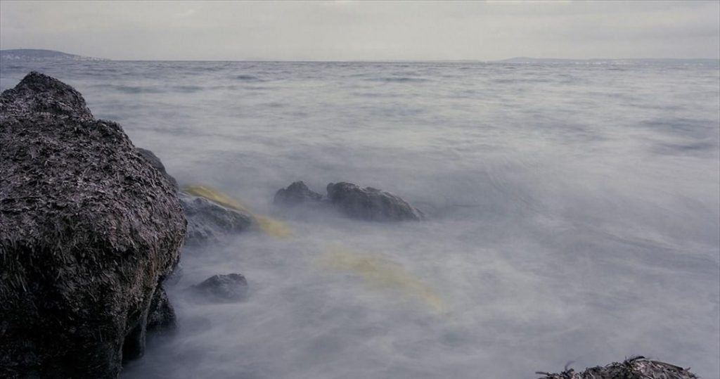 Μία κοφτή άηχη ανάσα | naftemporiki.gr